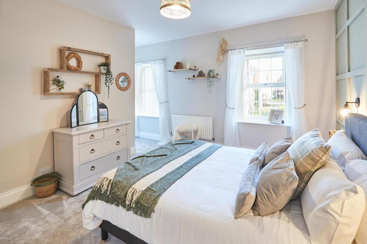 Host & Stay - Sion Hall Cottage 안윅 외부 사진