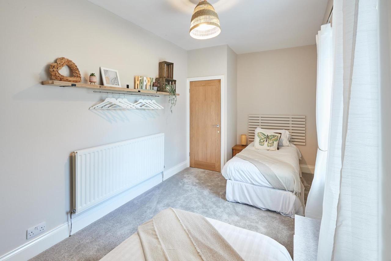 Host & Stay - Sion Hall Cottage 안윅 외부 사진