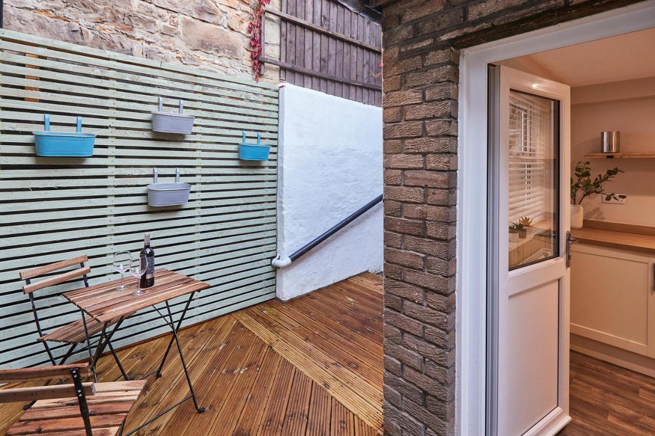 Host & Stay - Sion Hall Cottage 안윅 외부 사진
